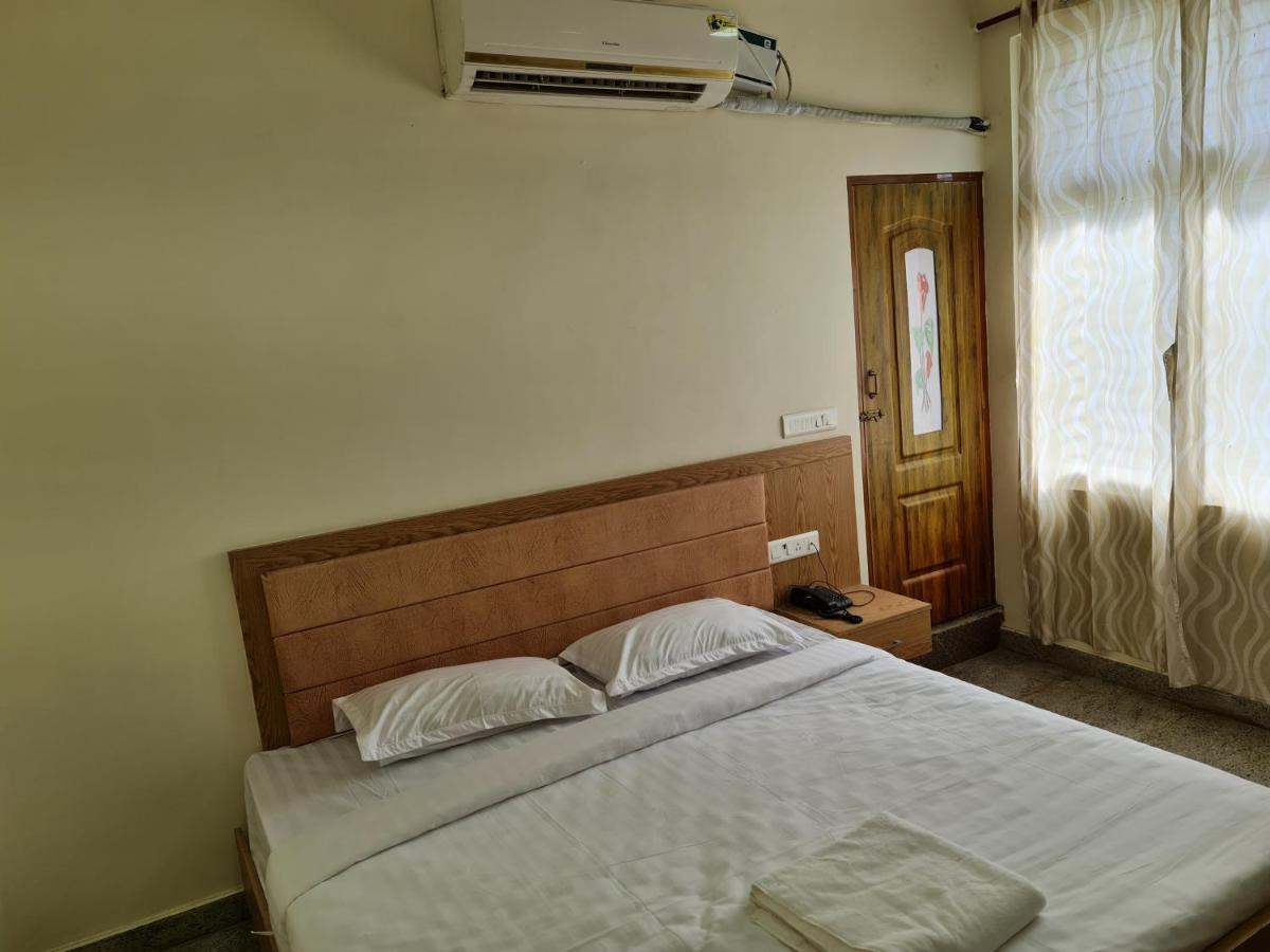 Vijay Shree Inn ヴェールール エクステリア 写真