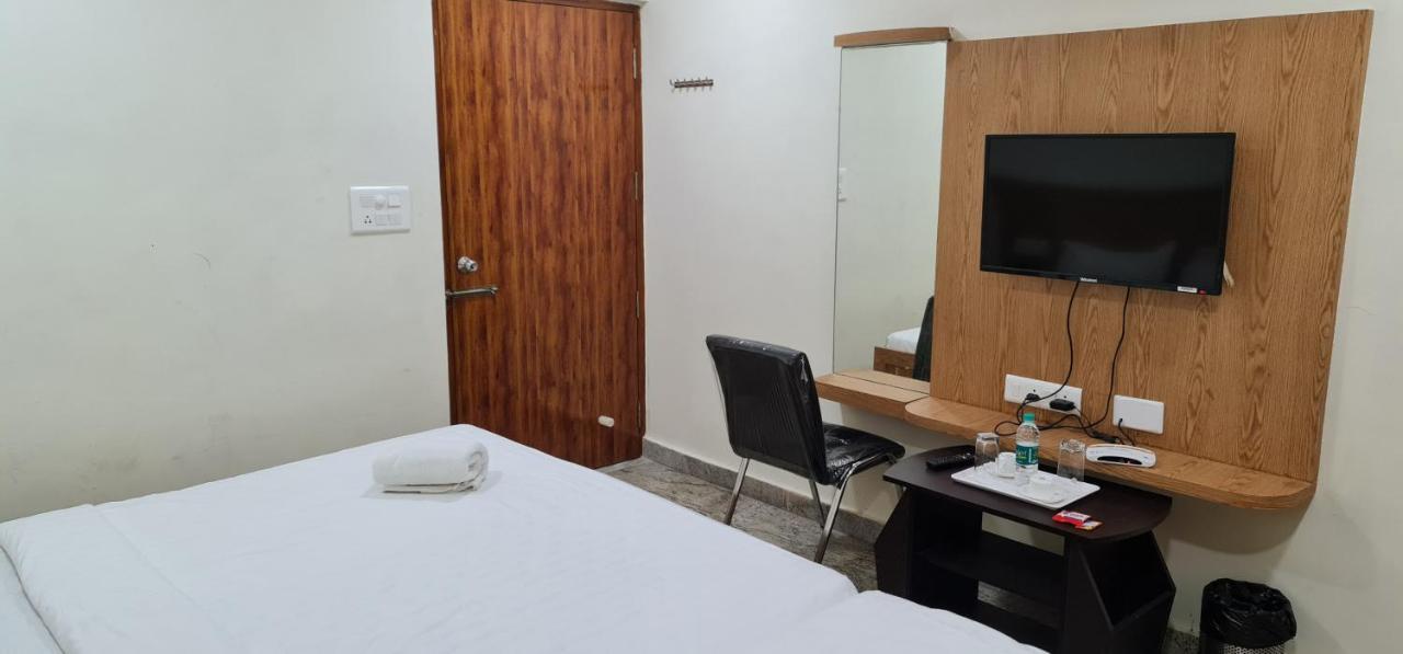Vijay Shree Inn ヴェールール エクステリア 写真